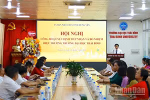 Quang cảnh buổi lễ.