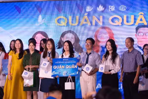 Với chủ đề “Tư tưởng Hồ Chí Minh về đoàn kết quốc tế trong bối cảnh thế giới biến đổi đa cực”, chương trình đặt ra câu hỏi thiết thực về cách thế hệ trẻ vận dụng di sản tư tưởng của Người trước những biến động của thời cuộc.