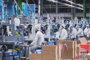 Nâng cao hiệu quả hoạt động, sản xuất kinh doanh của doanh nghiệp, góp phần thúc đẩy tăng trưởng kinh tế vĩ mô đạt mục tiêu trên 8% năm 2025. (Ảnh: HNV)