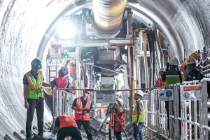 Robot TBM của Công ty cổ phần FECON đang thi công hầm ngầm metro Nhổn-ga Hà Nội.