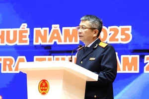 Cục trưởng Mai Xuân Thành phát biểu giao nhiệm vụ cho các công chức làm công tác kiểm tra trong năm 2026.
