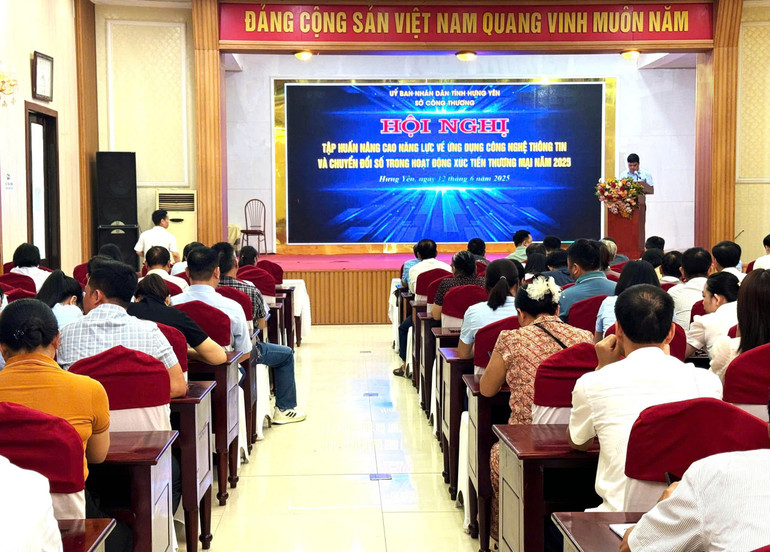 Quang cảnh hội nghị. (Ảnh: BTC) d46984a799fe9.jpg