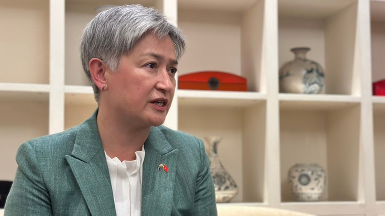 Bộ trưởng Ngoại giao Australia Penny Wong trao đổi với báo chí Việt Nam trong khuôn khổ chuyến thăm chính thức Việt Nam và đồng chủ trì Hội nghị Bộ trưởng Ngoại giao Việt Nam-Australia lần thứ 7, Hà Nội, ngày 20/8/2025. (Ảnh: VĂN TOẢN) 7c4201219ce8a-7638.jpg