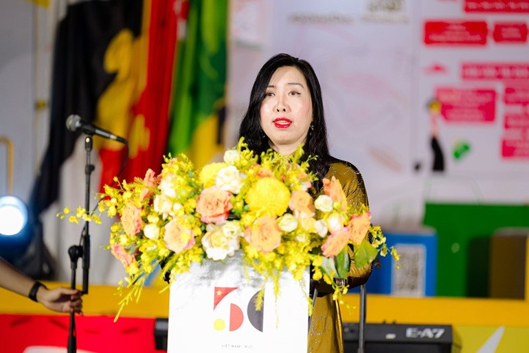 Thứ trưởng Ngoại giao Lê Thị Thu Hằng phát biểu. (Ảnh: GIZ) gfhn-0019.jpg