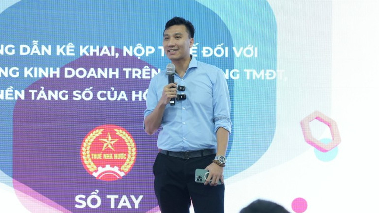 Ông Nguyễn Việt Hòa, Trưởng Phòng Quản lý thuế số 2. 67b5a3e62d290d-3567.jpg