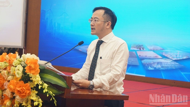 TS Hà Khắc Minh, Tổng Biên tập Tạp chí Tài chính doanh nghiệp phát biểu. (Ảnh: TRUNG HƯNG) ndo_br_dsc02300.jpg