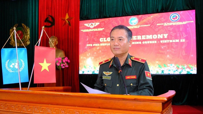 Thiếu tướng Nguyễn Thế Hùng phát biểu. (Ảnh: VNFPU1) dscf1010.jpg