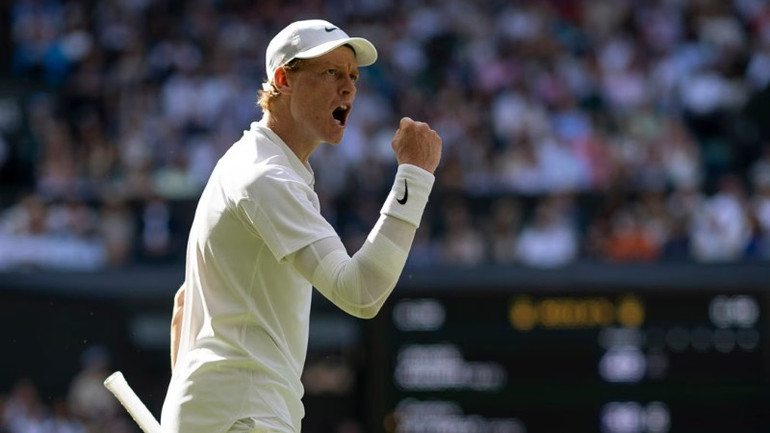 Jannik Sinner trong trận chung kết Wimbledon. (Ảnh: Wimbledon) 02507-8812.jpg