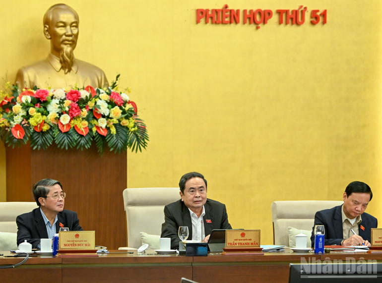 National Assembly Chairman Tran Thanh Man speaks at the meeting. (Photo: DUY LINH) ndo_br_bnd-4193.jpg