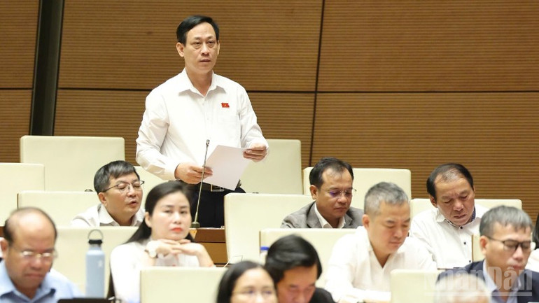 ប្រតិភូ Mai Van Hai (គណៈប្រតិភូ Thanh Hoa) និយាយ។ (រូបថត៖ DUY LINH) ndo_br_mai-van-hai-thanh-hoa-5419.jpg