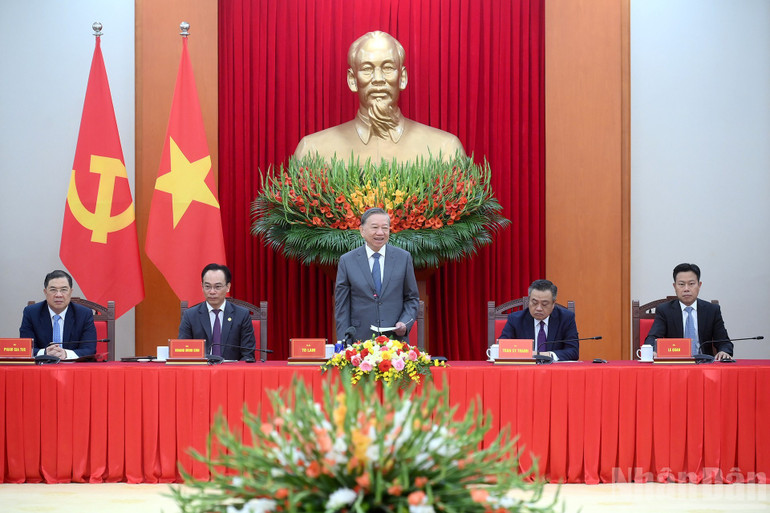 Tổng Bí thư Tô Lâm phát biểu tại cuộc tiếp các đại biểu tham dự hội thảo quốc tế Việt Nam học lần thứ 7 . (Ảnh: ĐĂNG KHOA) image-2.jpg