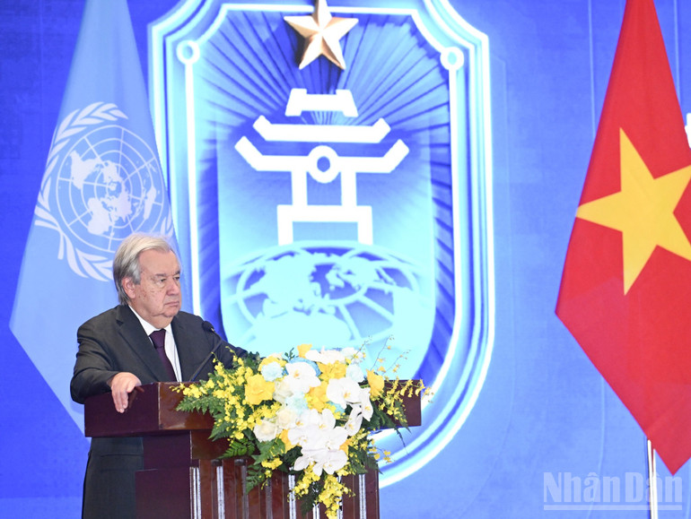 Tổng Thư ký Liên hợp quốc Antonio Guterres phát biểu. (Ảnh: TRẦN HẢI) ndo_br_39ec893933bd.jpg