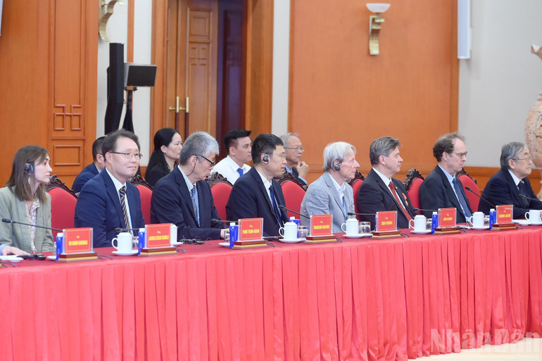 Các đại biểu tham dự cuộc tiếp. (Ảnh: ĐĂNG KHOA) image-4.jpg