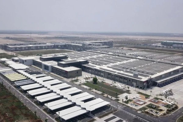 Khu công nghiệp Việt Nam-Singapore. (Ảnh: VÕ LÊ)