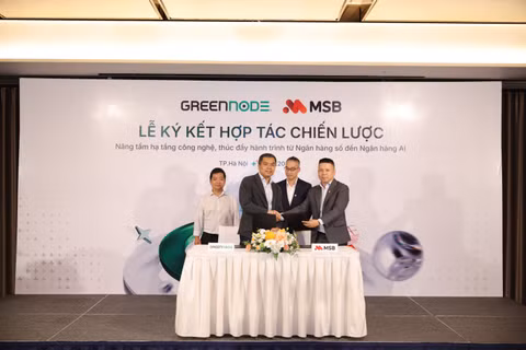 Đại diện MSB và GreenNode ký kết MOU về việc mở rộng hợp tác chiến lược.