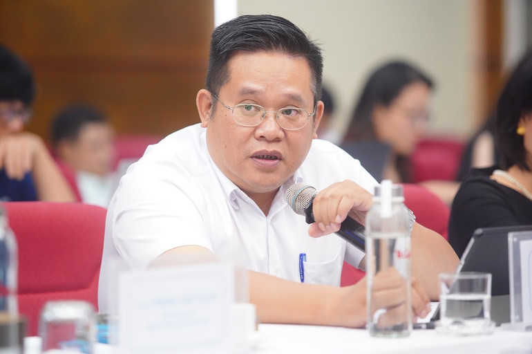 Ông Lý Hoàng Tùng, Phó Vụ trưởng Vụ Khoa học kỹ thuật và Công nghệ chia sẻ tại Tọa đàm. ong-tung.jpg
