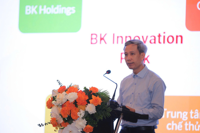 Giáo sư, Tiến sĩ Lê Anh Tuấn, Chủ tịch Hội đồng đại học, Đại học Bách khoa Hà Nội chia sẻ tại diễn đàn. anh-tuan.jpg