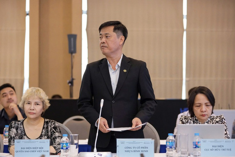Đại diện Công ty Cổ phần Nhựa Bình Minh chia sẻ tại Diễn đàn. img-1494.jpg