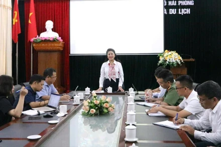 Quang cảnh buổi triển khai chương trình.