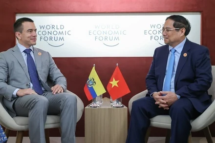 Thủ tướng Phạm Minh Chính và Tổng thống Ecuador Daniel Noboa. (Ảnh: NHẬT BẮC/VGP)