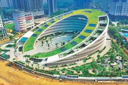 Tòa nhà trụ sở Tập đoàn Viettel đạt chứng chỉ LEED của Hội đồng Công trình xanh Hoa Kỳ. (Nguồn: Bộ XÂY DỰNG)