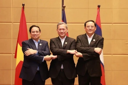 Thủ tướng Chính phủ Phạm Minh Chính và Thủ tướng Campuchia Hun Manet, Thủ tướng Lào Sonexay Siphandone. (Ảnh: VGP/Nhật Bắc)