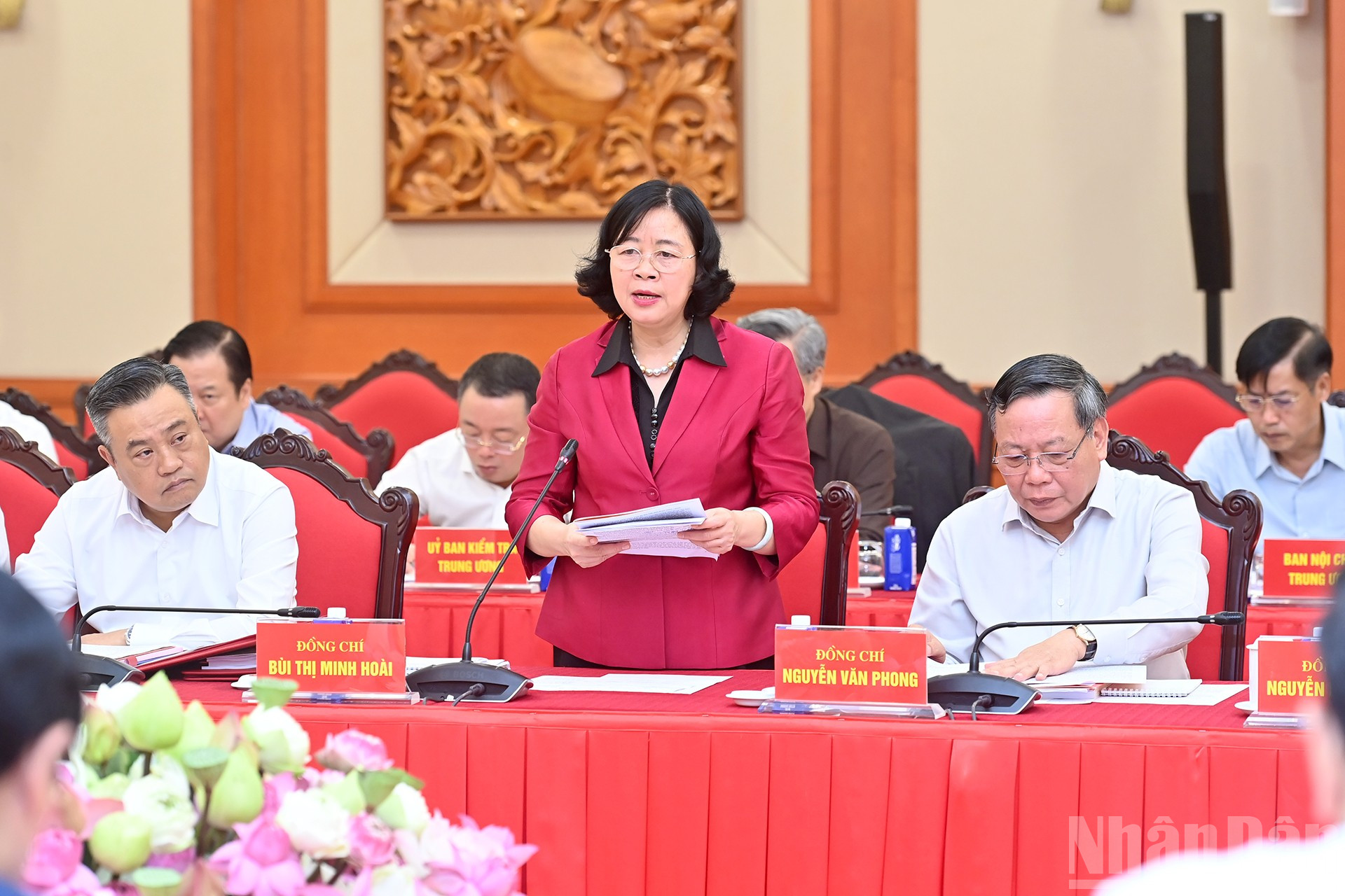 Bí thư Thành ủy Hà Nội Bùi Thị Minh Hoài phát biểu tại cuộc làm việc. ndo_br_a5-bnd-4159.jpg