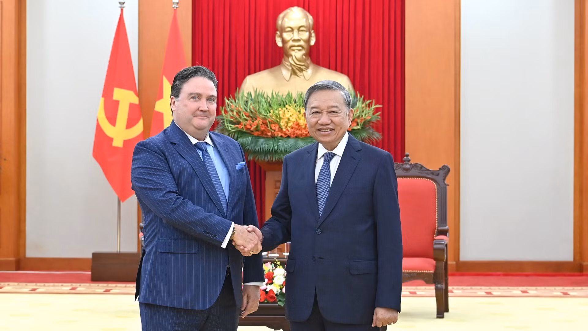 Tổng Bí thư Tô Lâm và Đại sứ Hoa Kỳ tại Việt Nam Marc Knapper.