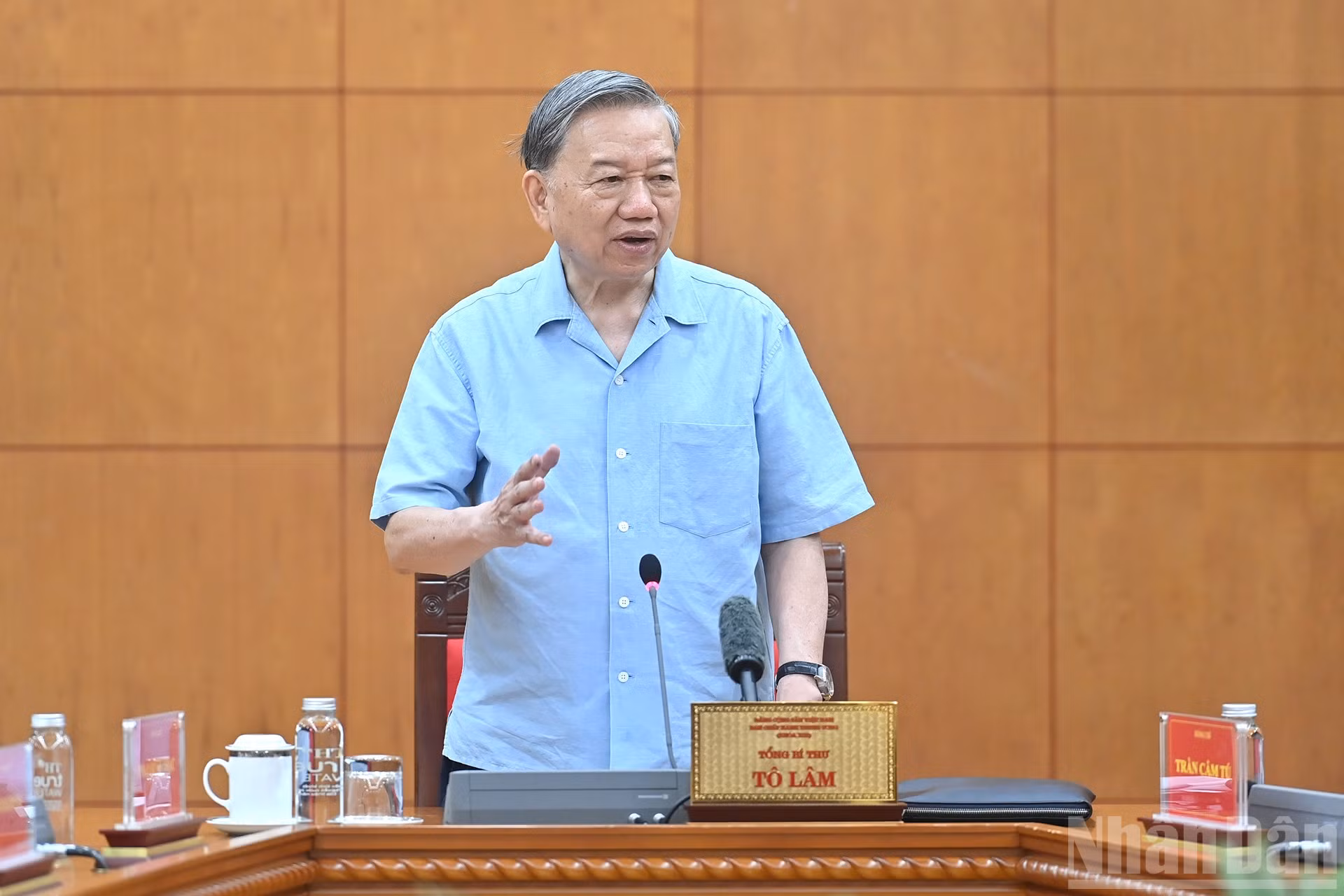 ndo_br_a4-bnd-9006.jpg
