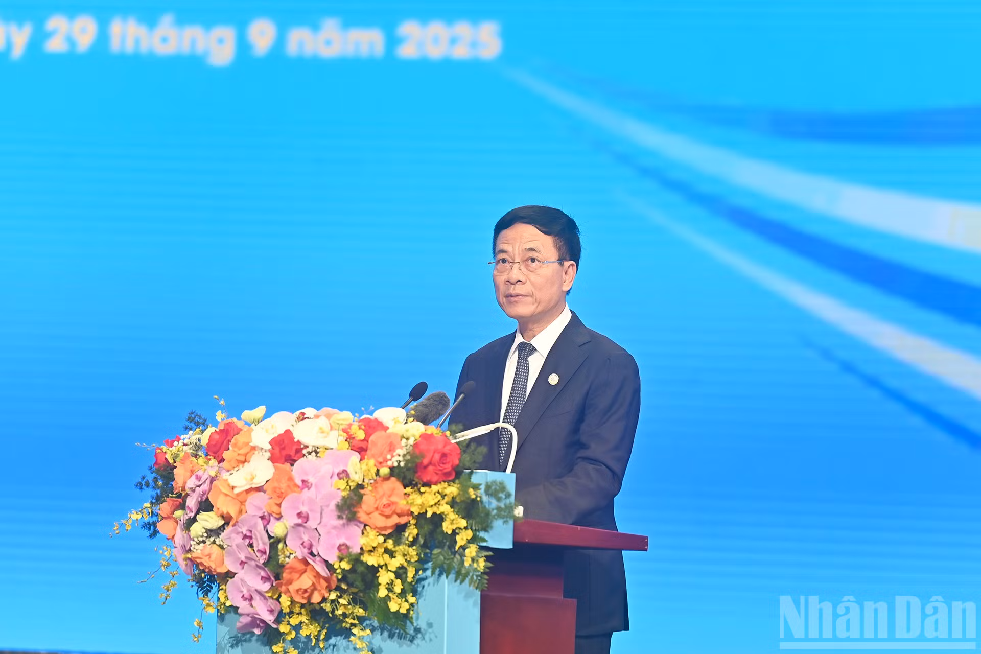 ndo_br_a8-bnd-9257.jpg