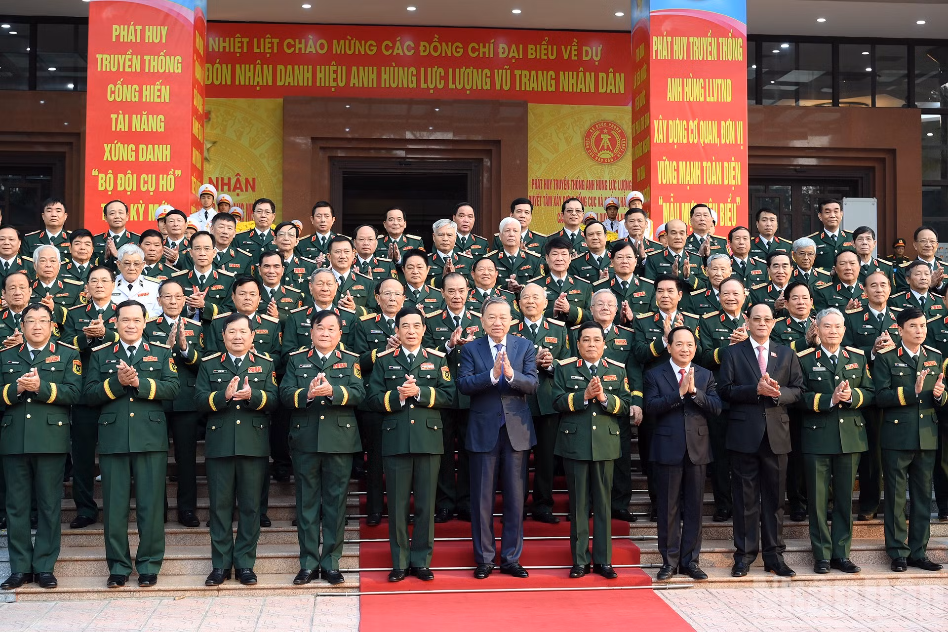 ndo_br_a10-bnd-7680.jpg