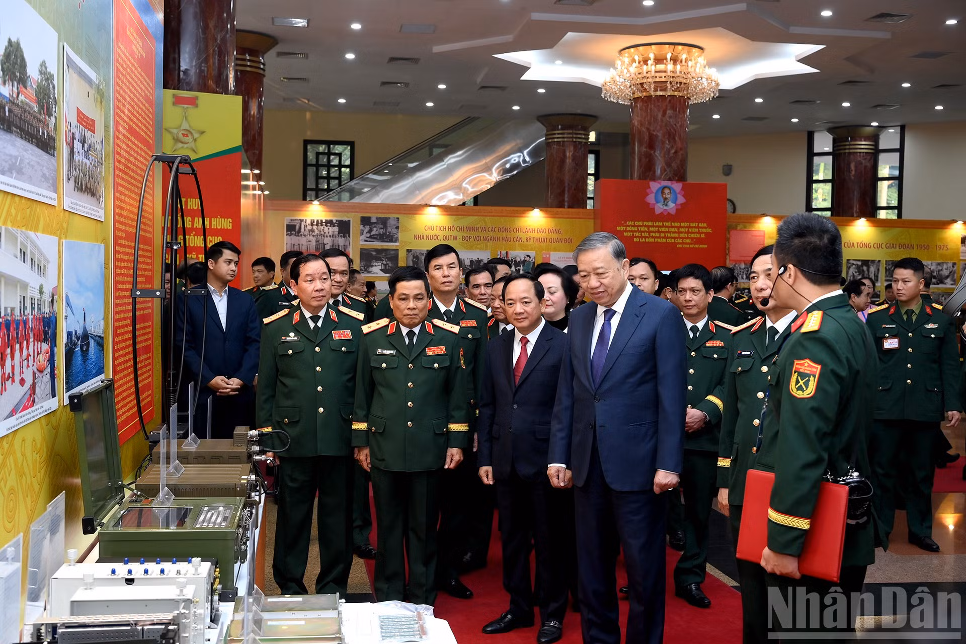 ndo_br_a9-bnd-7685.jpg