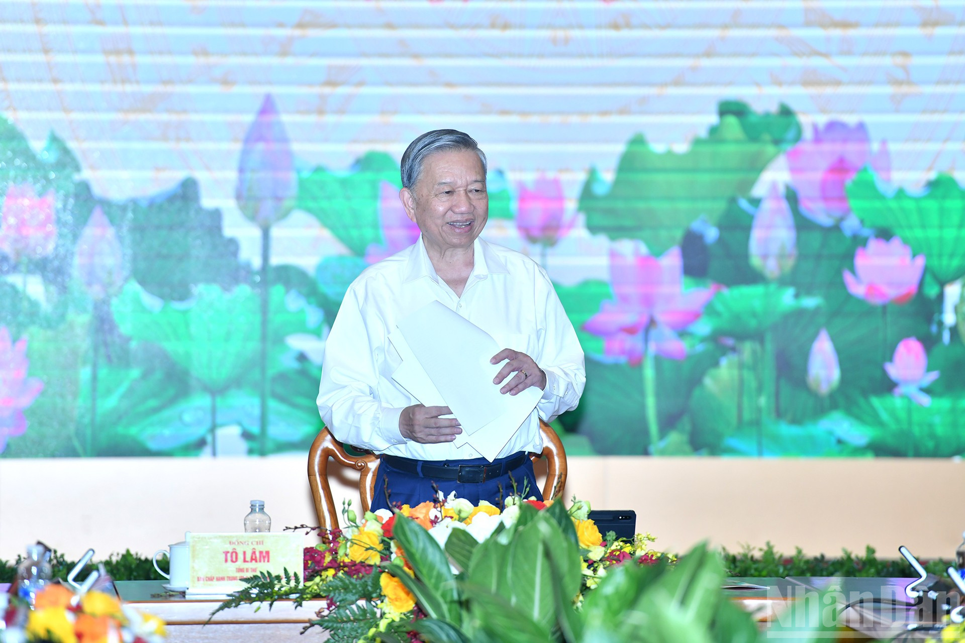 Tổng Bí thư Tô Lâm phát biểu chỉ đạo buổi làm việc với Ban Tuyên giáo và Dân vận Trung ương. ndo_br_a4-dsc-2782.jpg