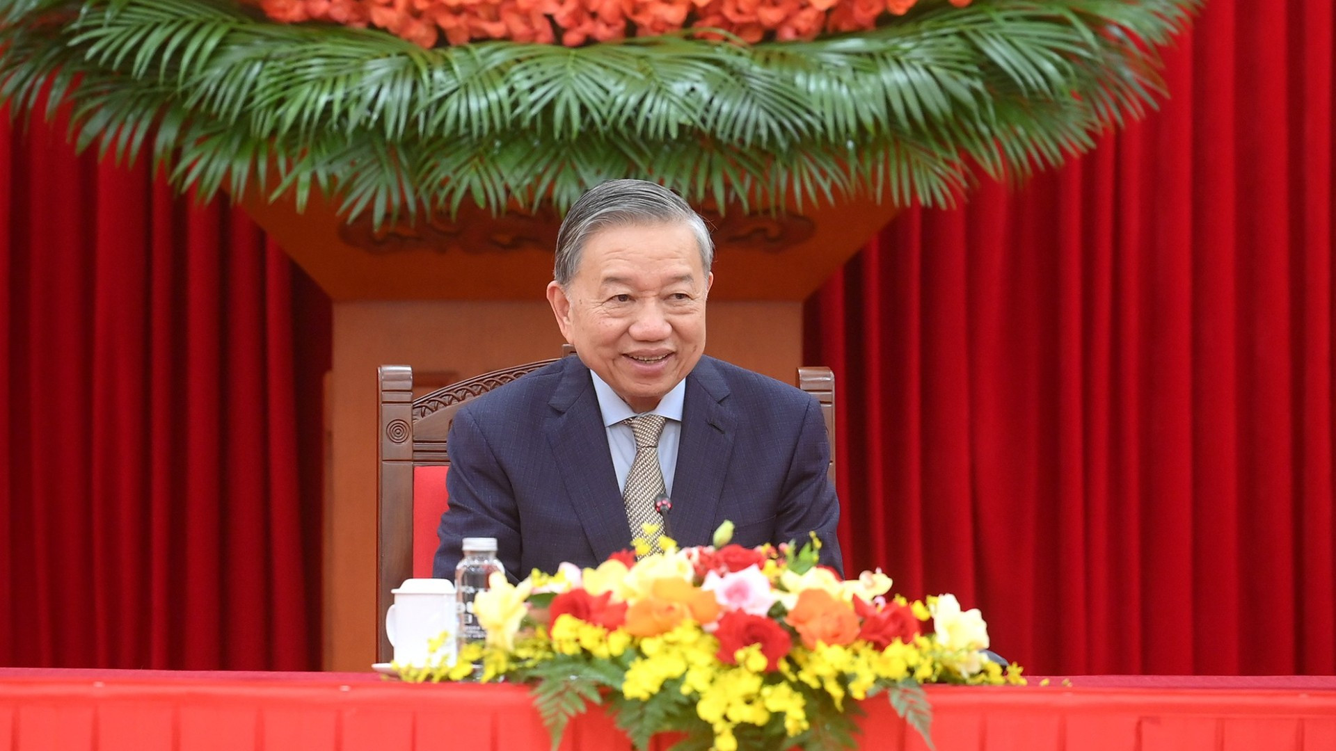 Tổng Bí thư Tô Lâm điện đàm với Tổng Thư ký Đảng Hành động Nhân dân, Thủ tướng Singapore Lawrence Wong. (Ảnh: ĐĂNG KHOA)