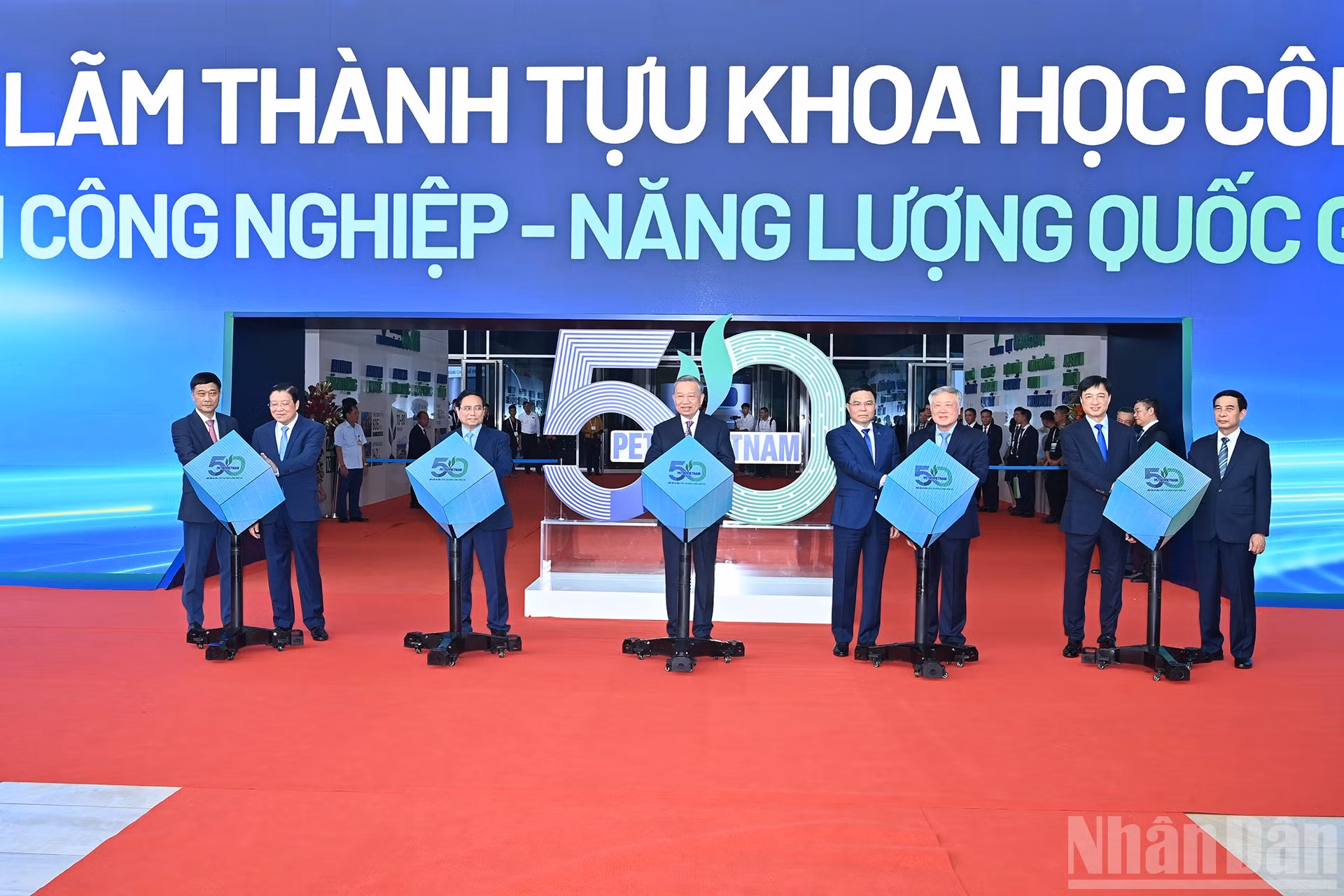 ndo_br_a4-bnd-7191.jpg