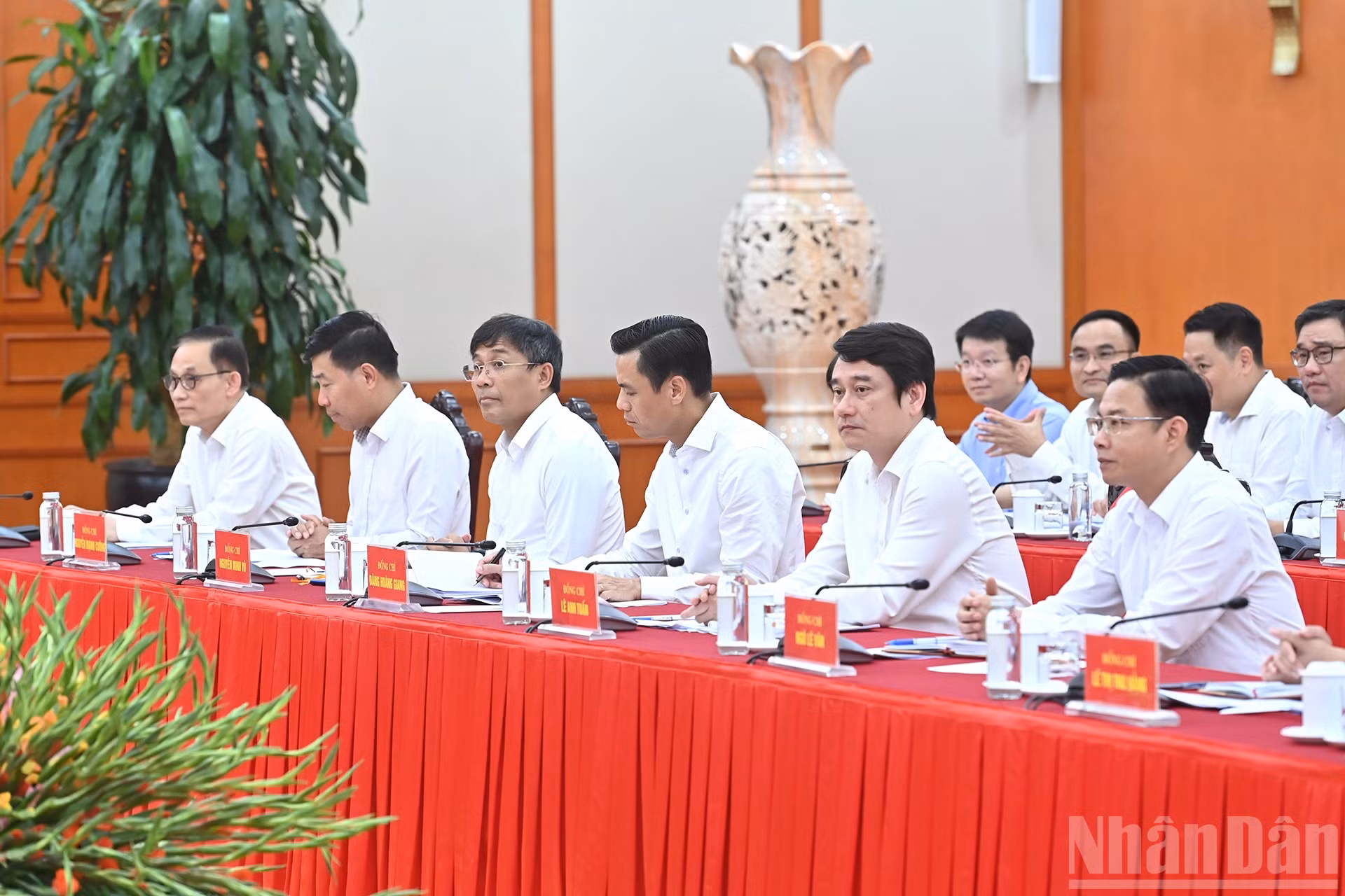ndo_br_a4-bnd-5791.jpg