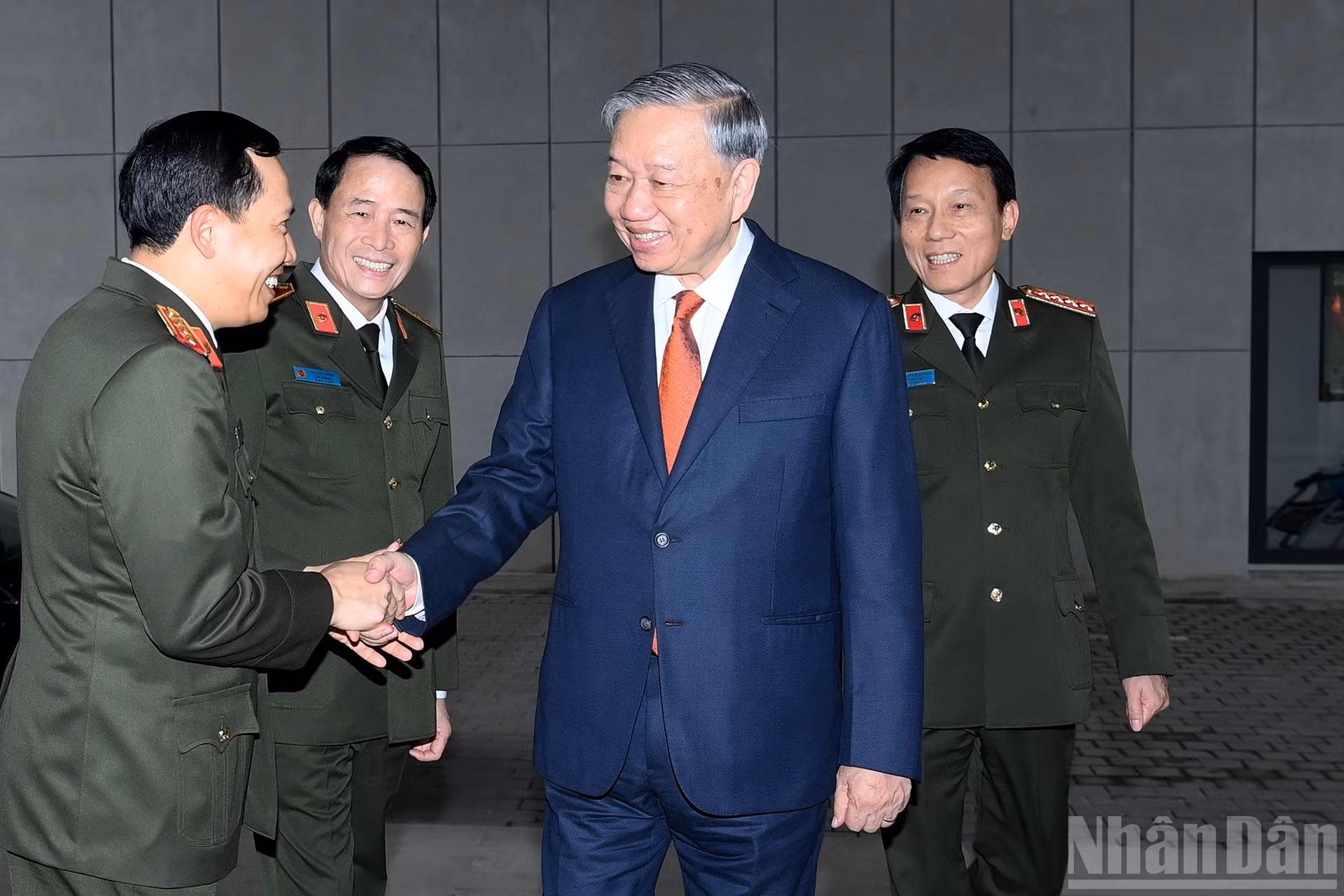 ndo_br_a3-bnd-0354.jpg