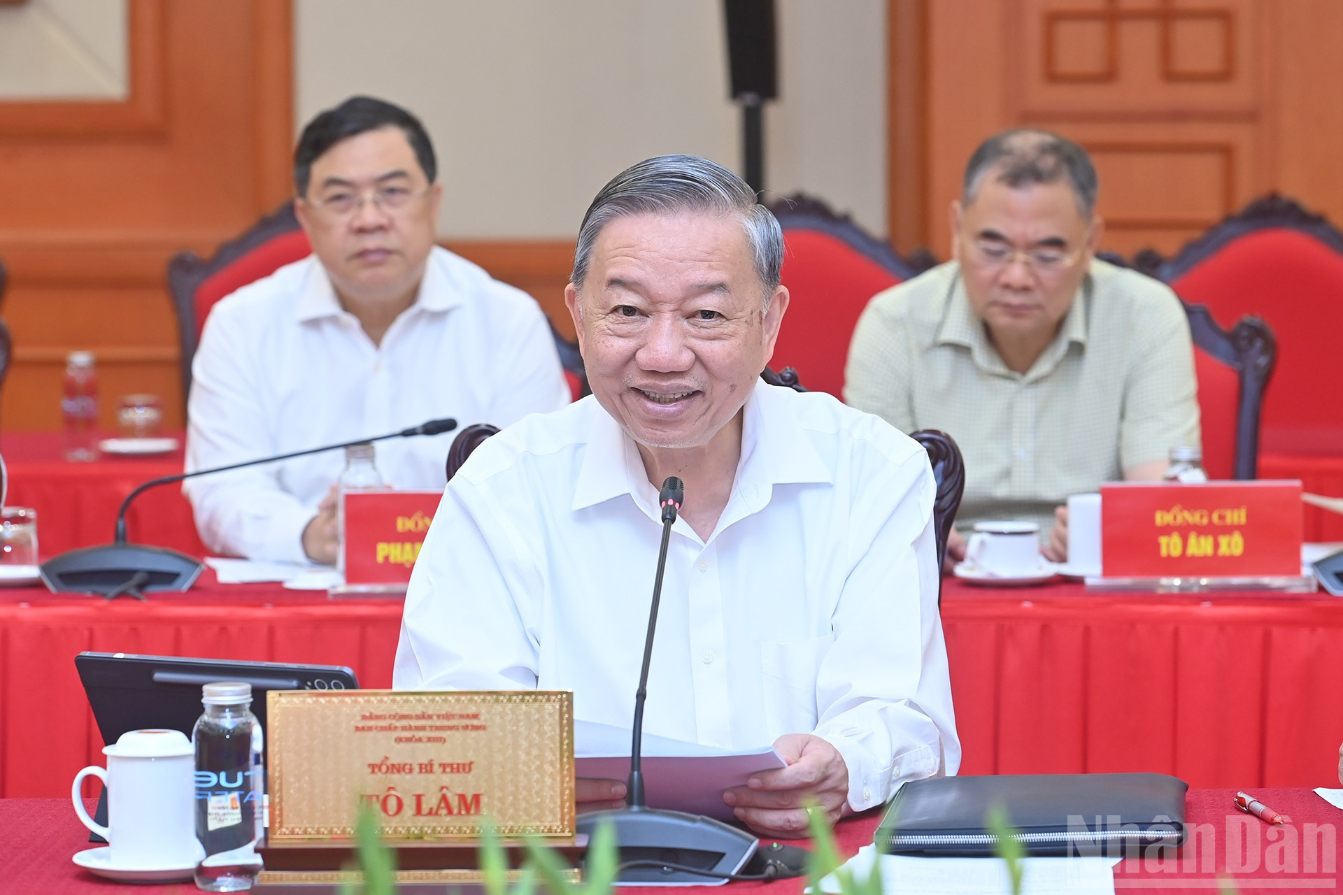 Tổng Bí thư Tô Lâm phát biểu chỉ đạo tại cuộc làm việc. ndo_br_a3-bnd-3501.jpg
