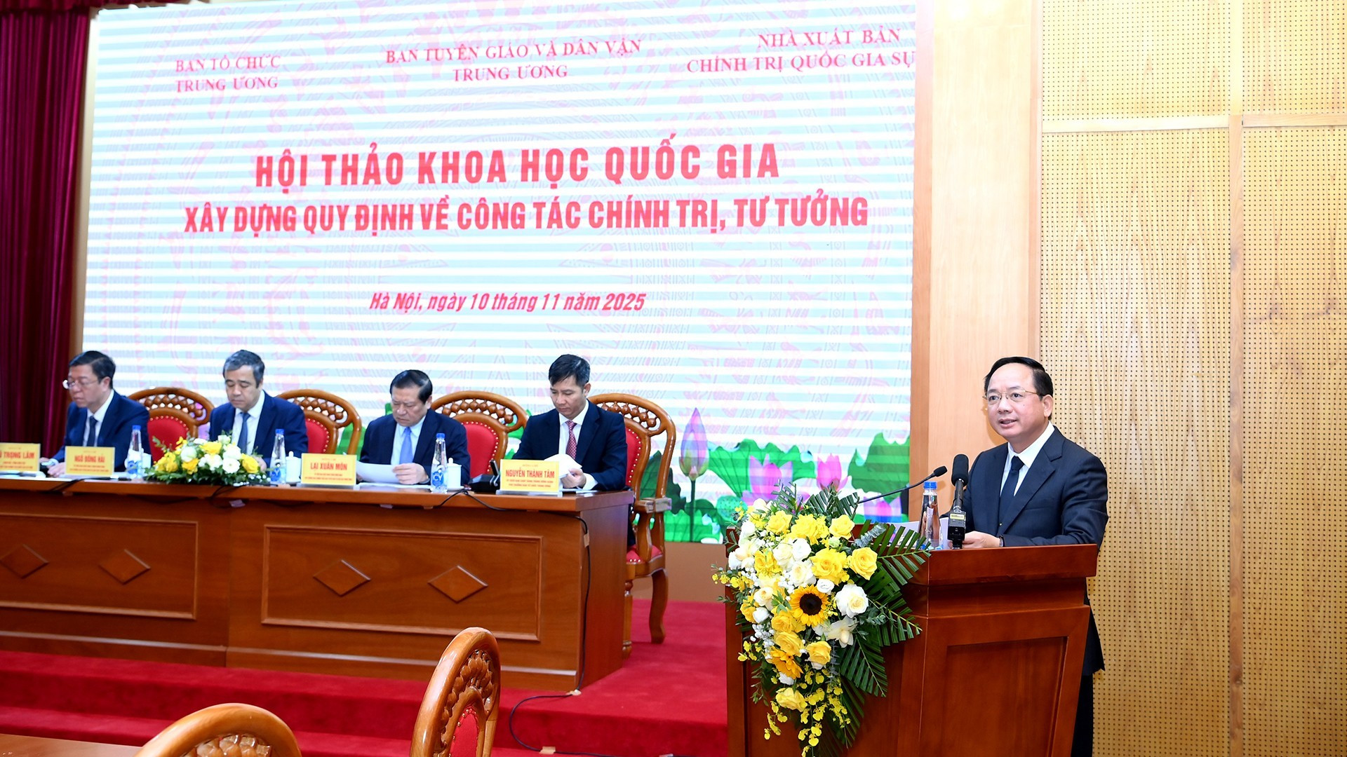 Hội thảo Khoa học quốc gia "Xây dựng quy định về công tác chính trị, tư tưởng". 