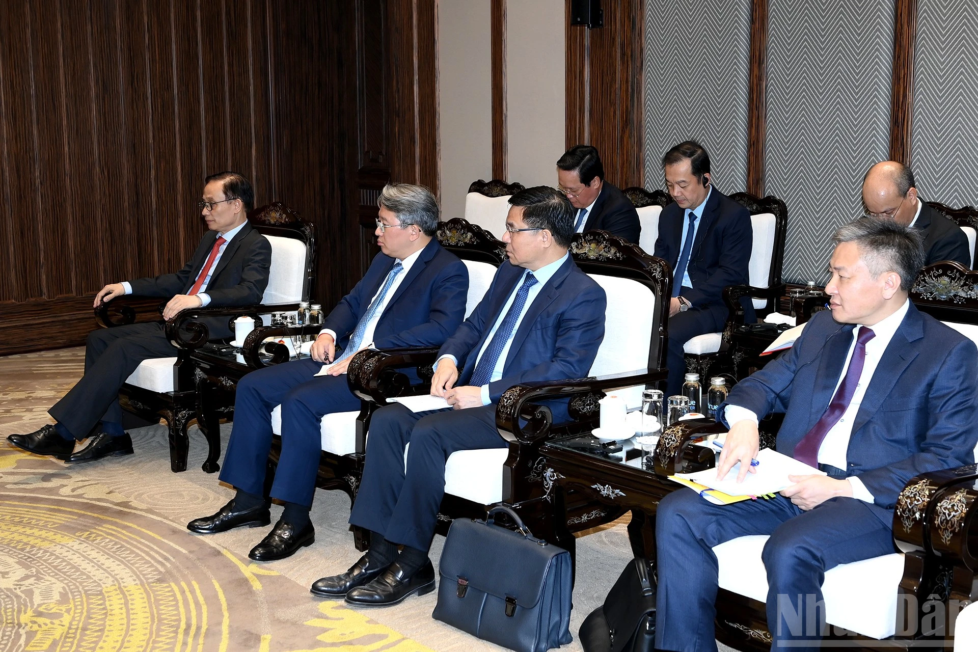 ndo_br_a5-bnd-3517.jpg