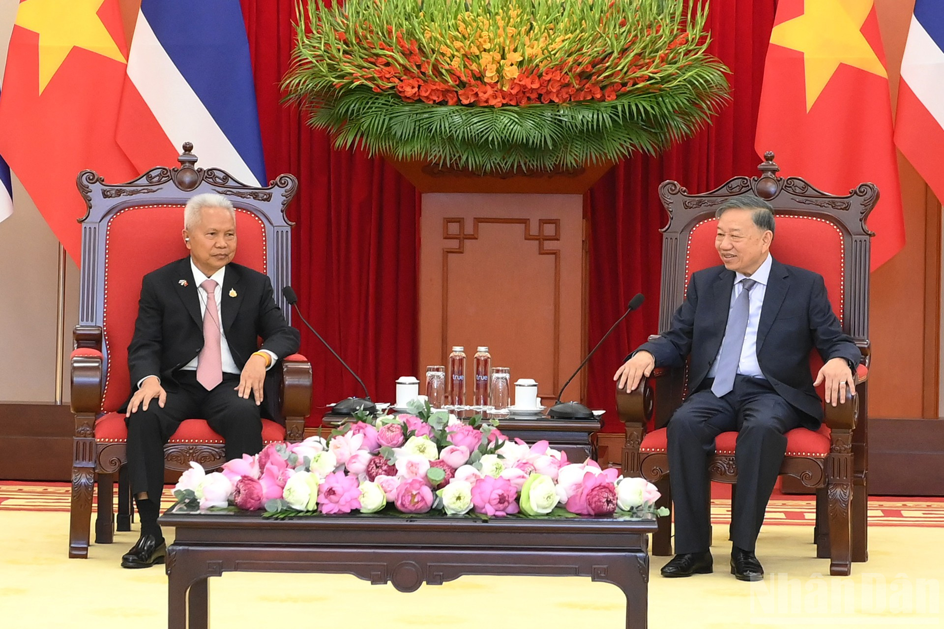 Tổng B&iacute; thư, Chủ tịch nước T&ocirc; L&acirc;m tiếp Chủ tịch Quốc hội ki&ecirc;m Chủ tịch Hạ viện Vương quốc Th&aacute;i Lan Sophon Zaram.