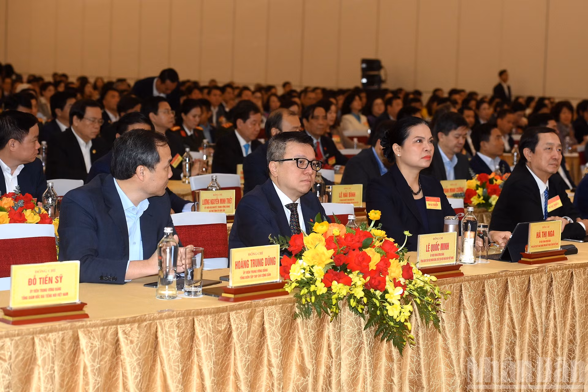 ndo_br_a3-bnd-3073.jpg