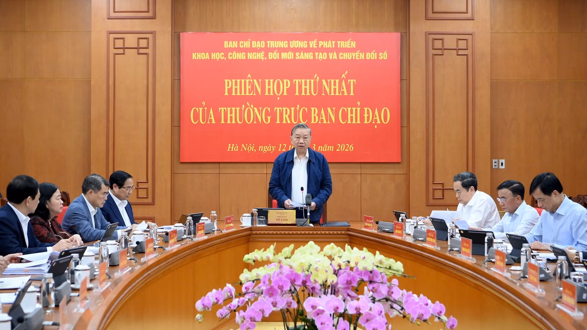 Tổng Bí thư Tô Lâm chủ trì Phiên họp thứ nhất năm 2026 của Thường trực Ban Chỉ đạo Trung ương về phát triển khoa học, công nghệ, đổi mới sáng tạo và chuyển đổi số. (Ảnh: ĐĂNG KHOA)