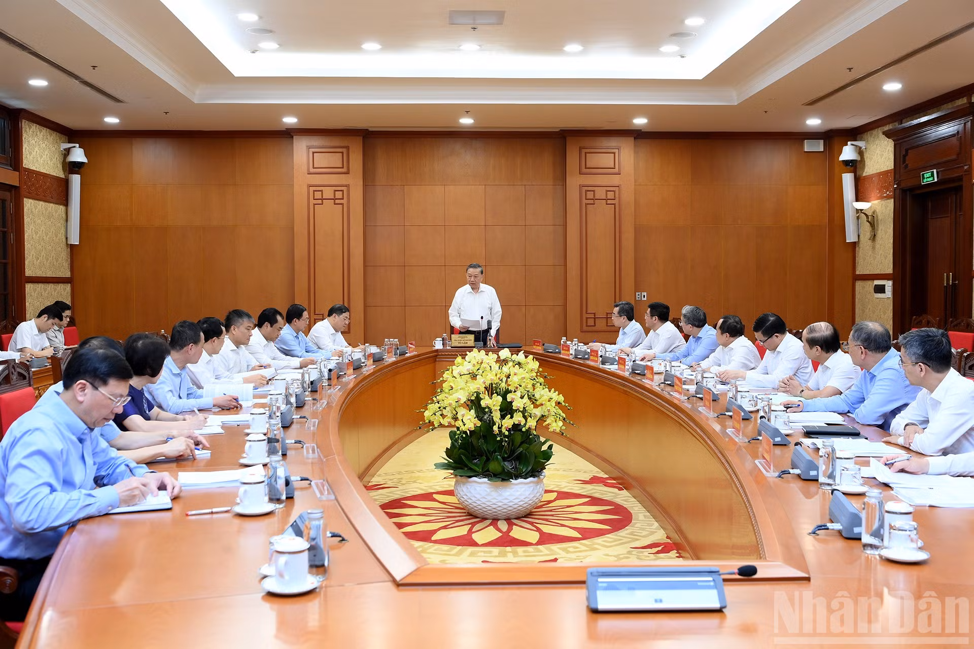 Quang cảnh cuộc l&agrave;m việc.