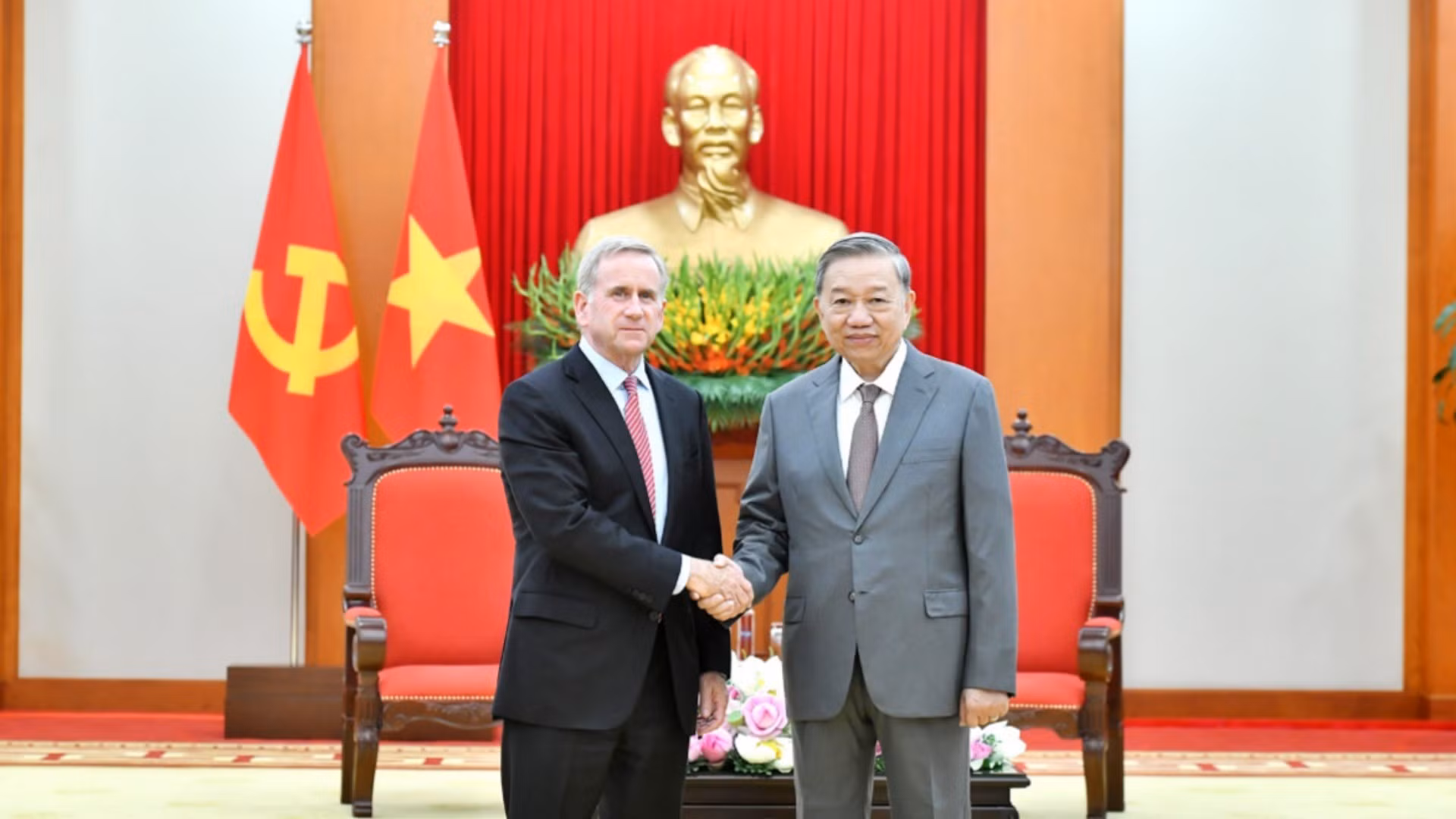 Tổng Bí thư Tô Lâm tiếp ông Alex Rogers, Chủ tịch Công ty Cấp phép công nghệ Qualcomm (QTL) và Phụ trách quản trị toàn cầu Tập đoàn Qualcomm.