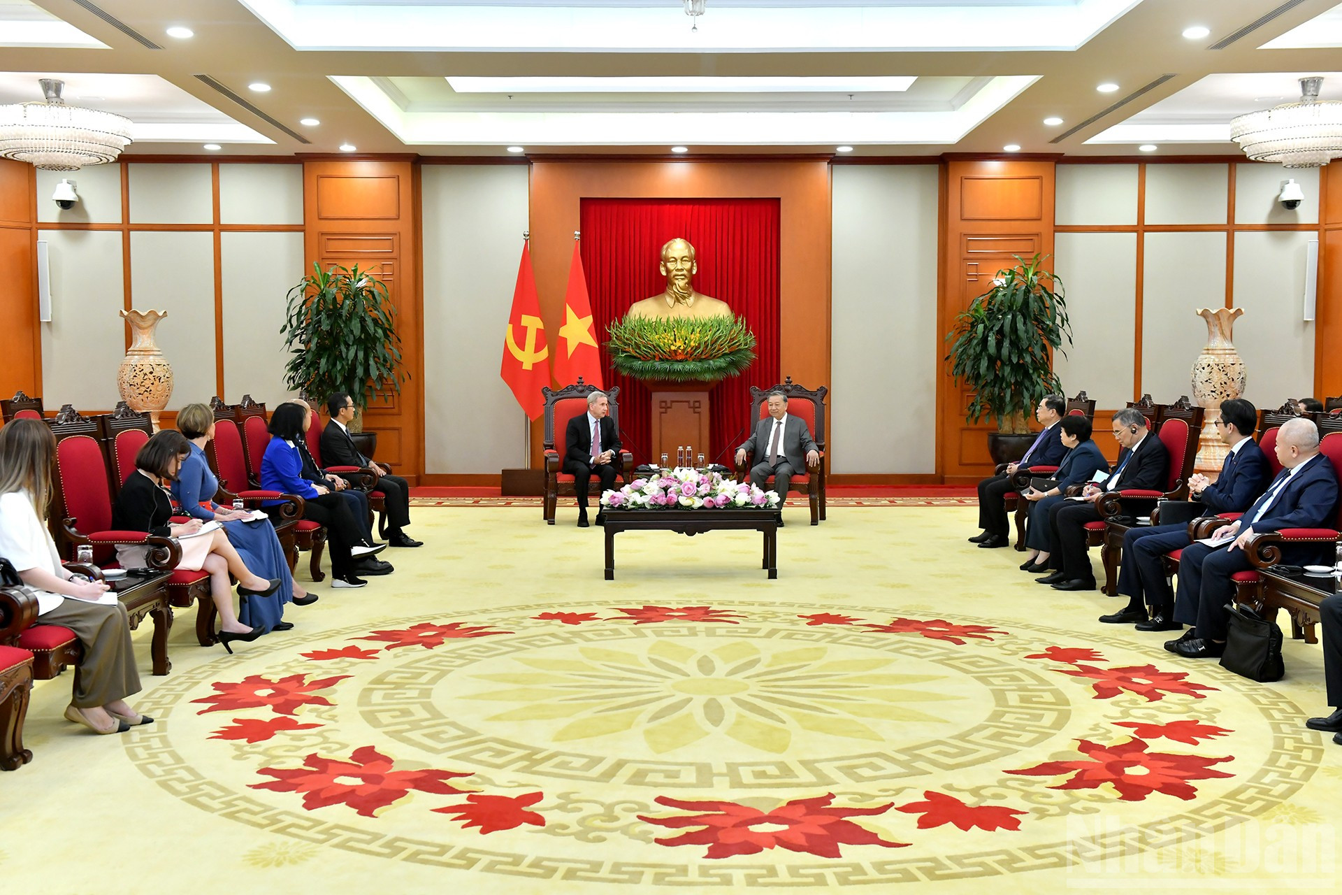 Quang cảnh buổi tiếp tại Trụ sở Trung ương Đảng. ndo_br_a8-dsc-2580.jpg