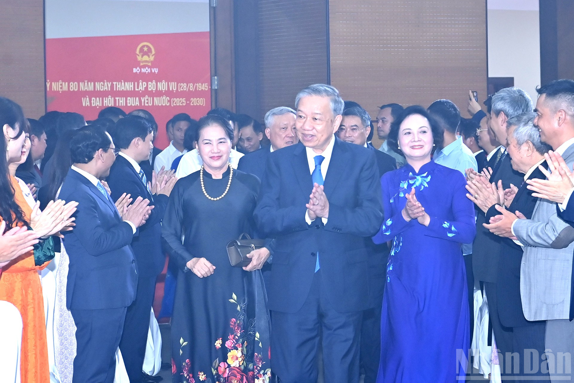 Tổng Bí thư Tô Lâm và các đại biểu đến dự Lễ kỷ niệm 80 năm Ngày thành lập Bộ Nội vụ. ndo_br_a2-bnd-5652.jpg