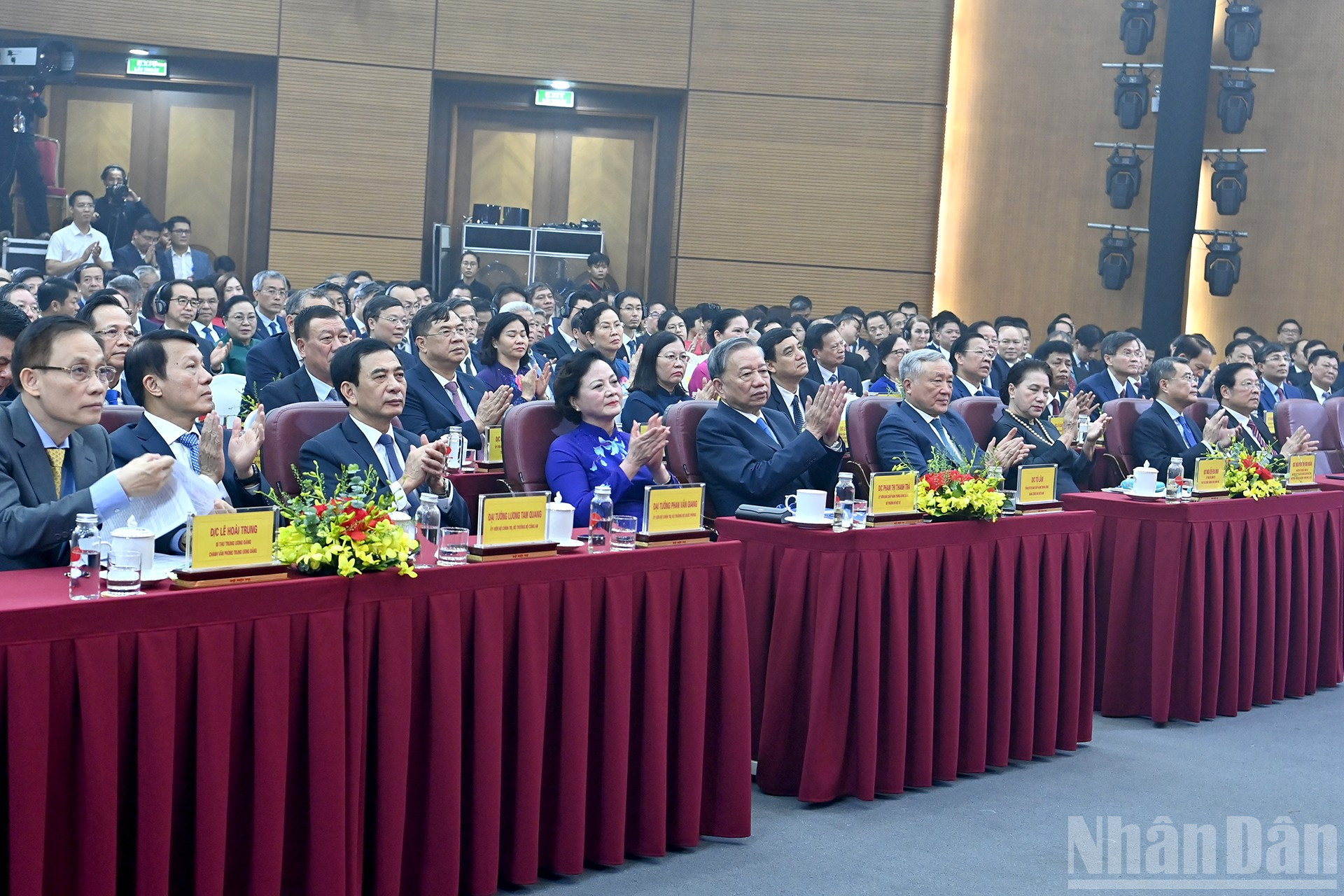 Tổng Bí thư Tô Lâm và các đại biểu dự Lễ kỷ niệm 80 năm Ngày thành lập Bộ Nội vụ. ndo_br_a4-bnd-5743.jpg