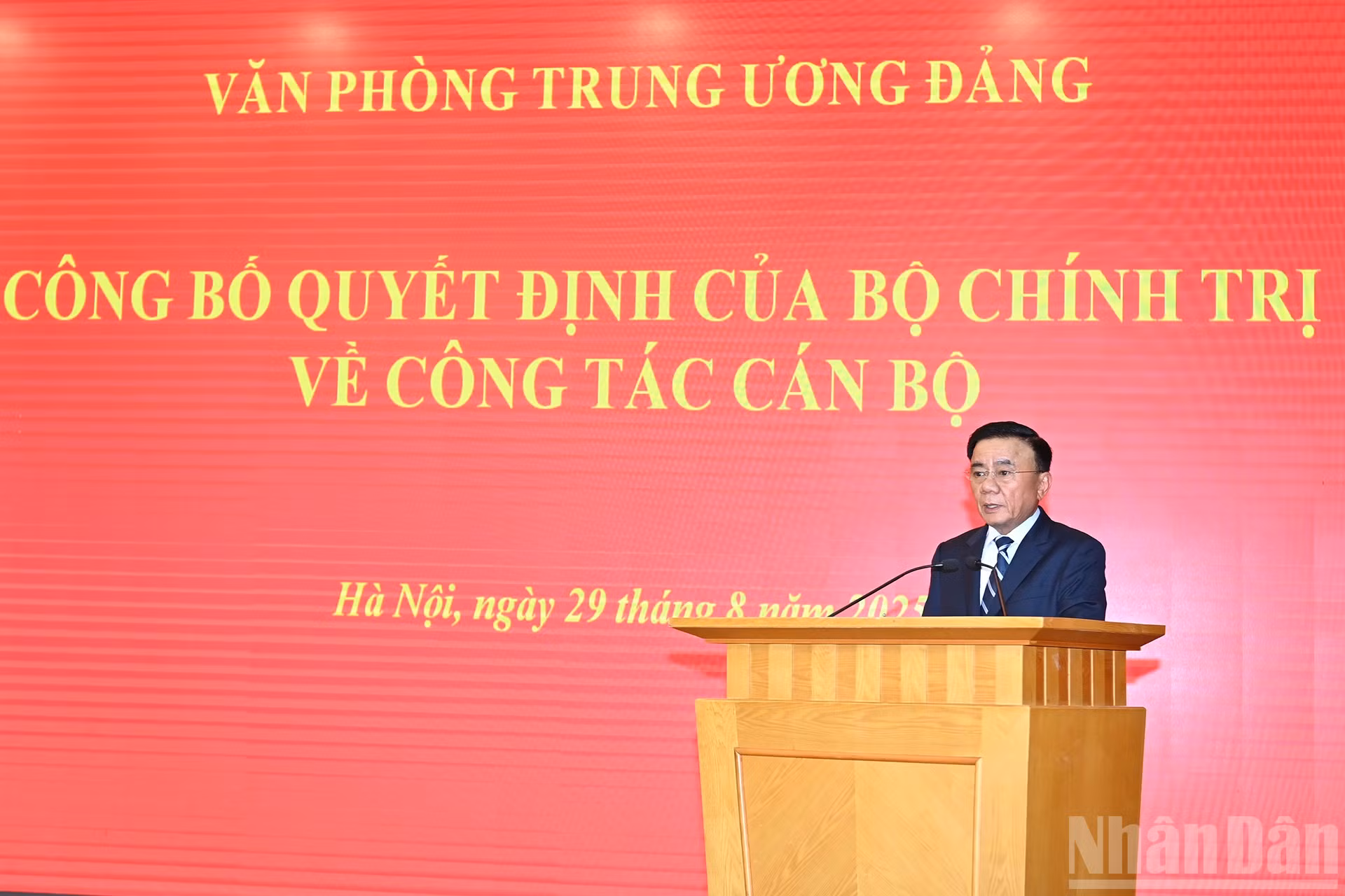 ndo_br_a5-bnd-6336.jpg