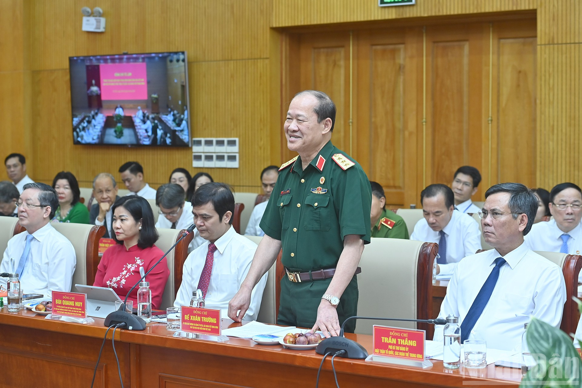 El presidente de la Asociación de Veteranos de Vietnam, Be Xuan Truong, habló en la reunión. ndo_br_a14-bnd-0069.jpg
